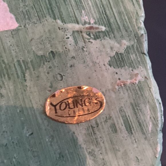 Young’s figurine very sweet look like they are on a valentines date preloved ❤️ - Picture 5 of 11